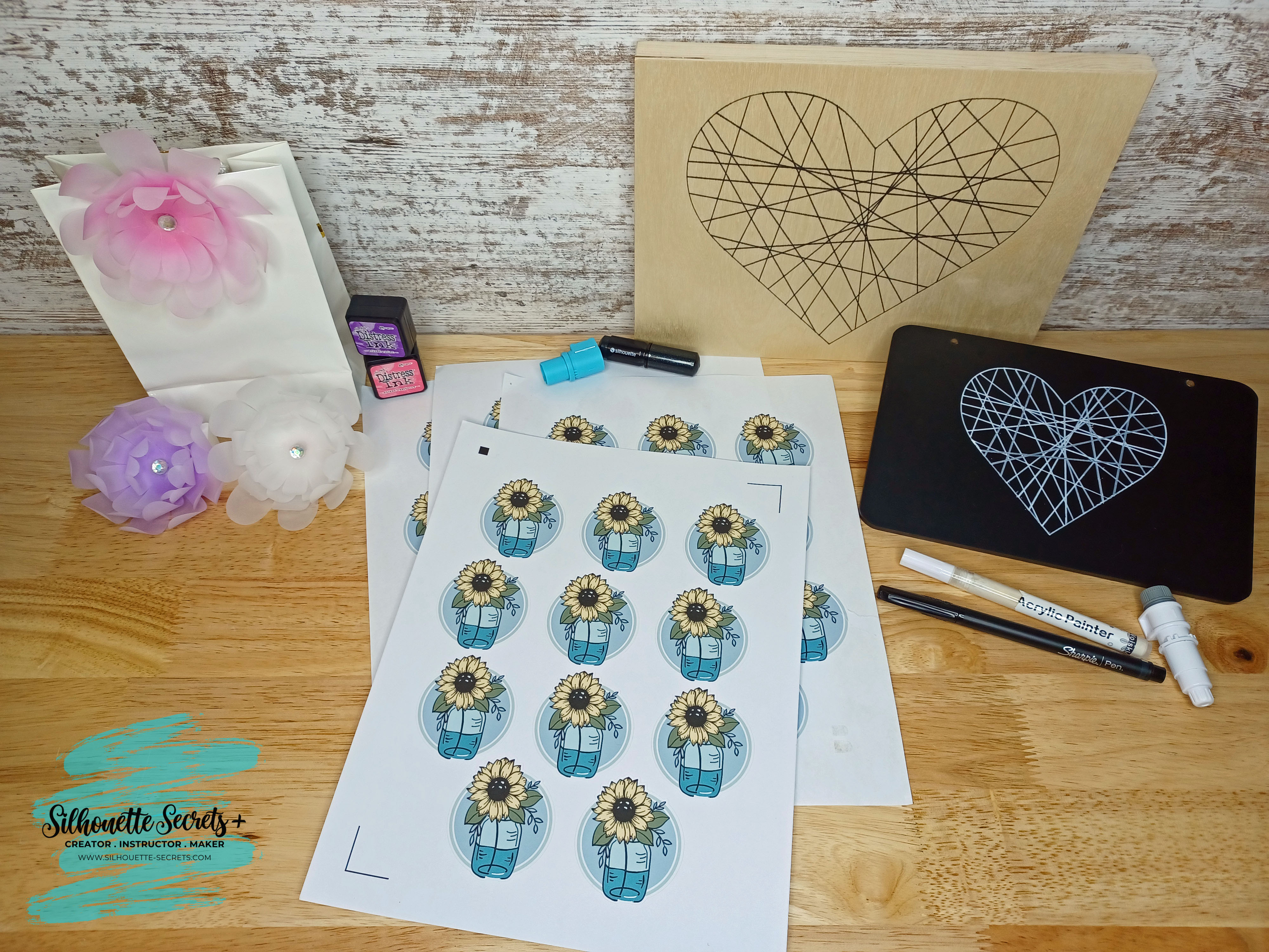 Curio 2 – Out of the Box – 3 Projects